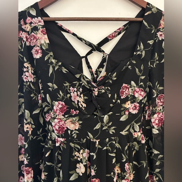 Forever 21 Floral Print Maxi Dress - Size M - Picture 7 of 10